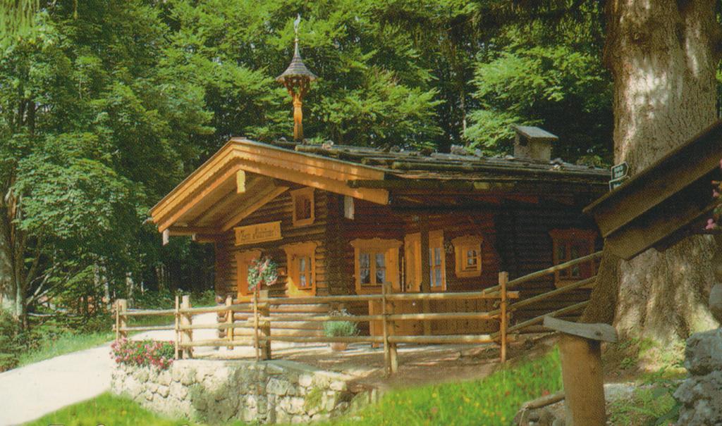 Almbruennerl Die Almhuette Auf Der Raffner Alm Ruhpolding Quarto foto