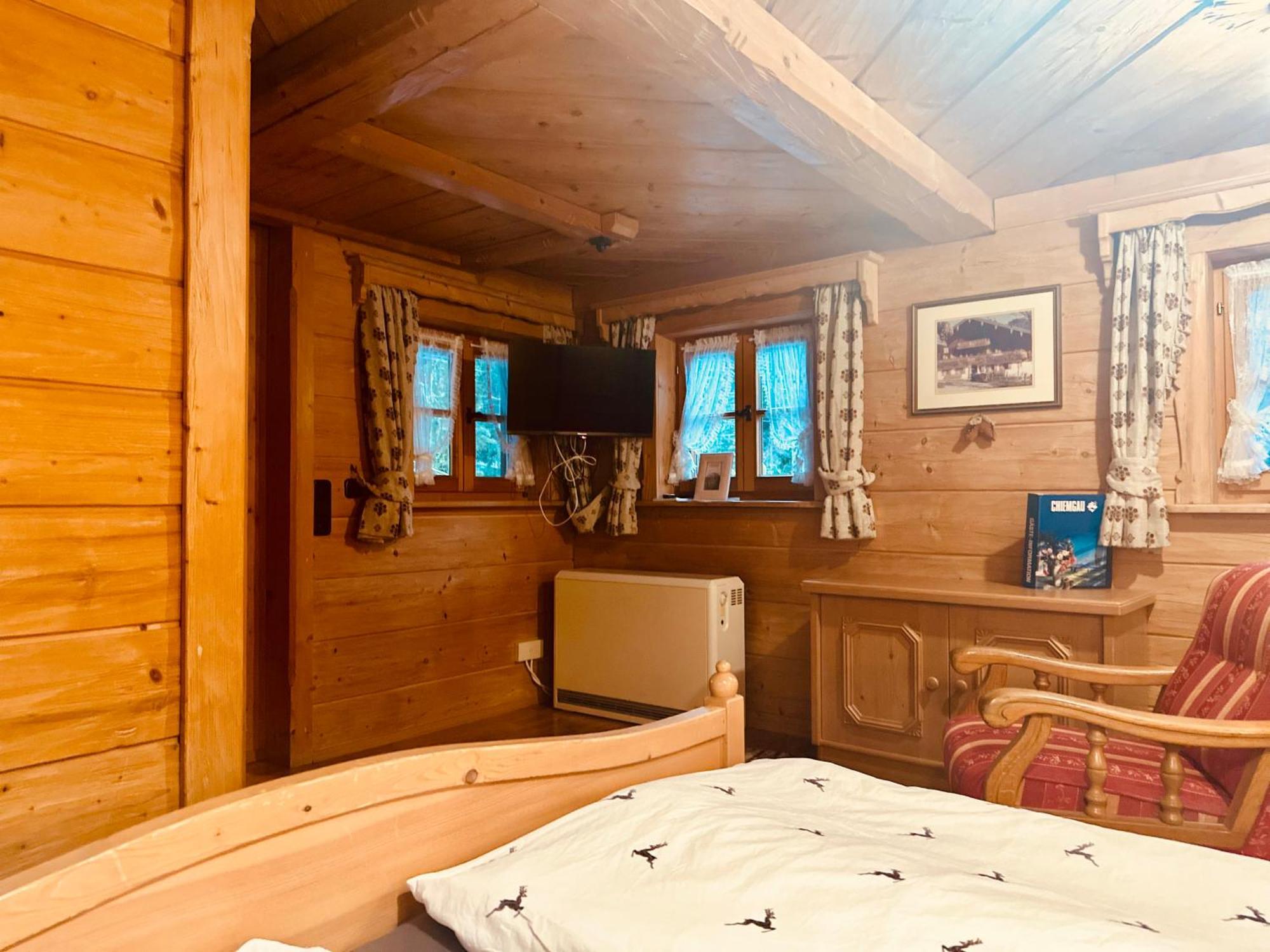 Almbruennerl Die Almhuette Auf Der Raffner Alm Ruhpolding Exterior foto